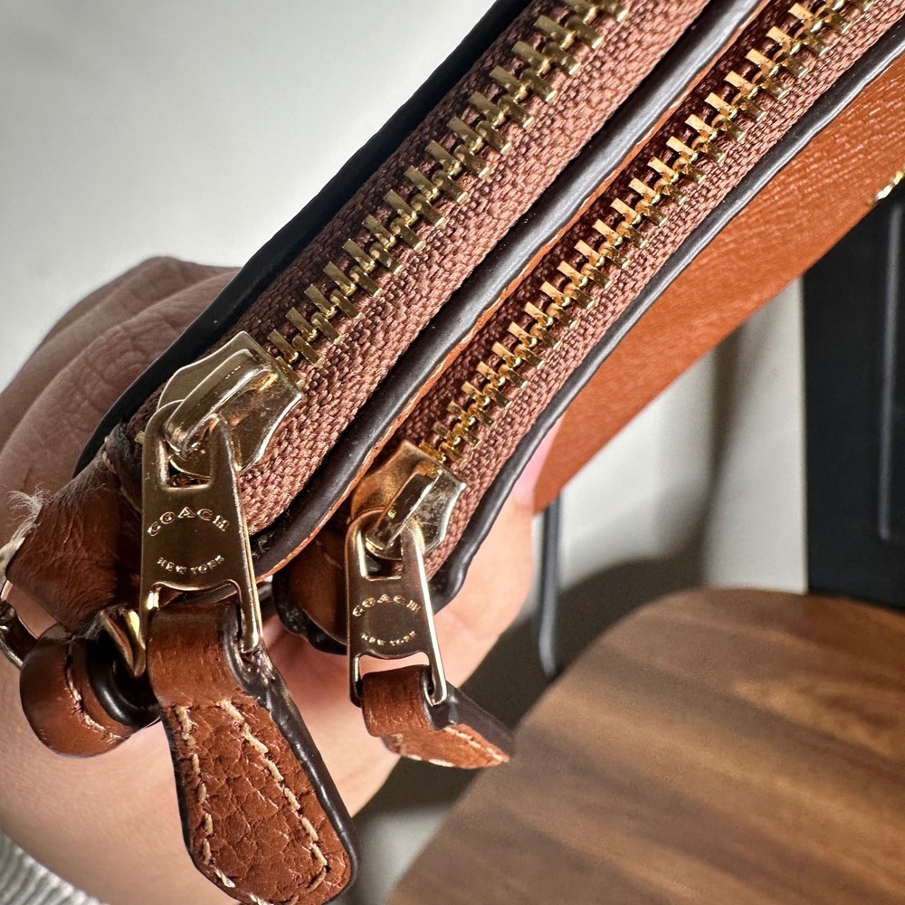 Coach Double Zip Wristlet Pebbled Leather Saddle Brown Gold Hardware Large - Picture 6 of 6